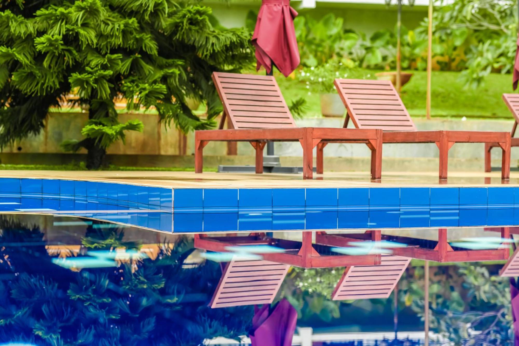 Agbo Hotel Polonnaruwa Exteriör bild