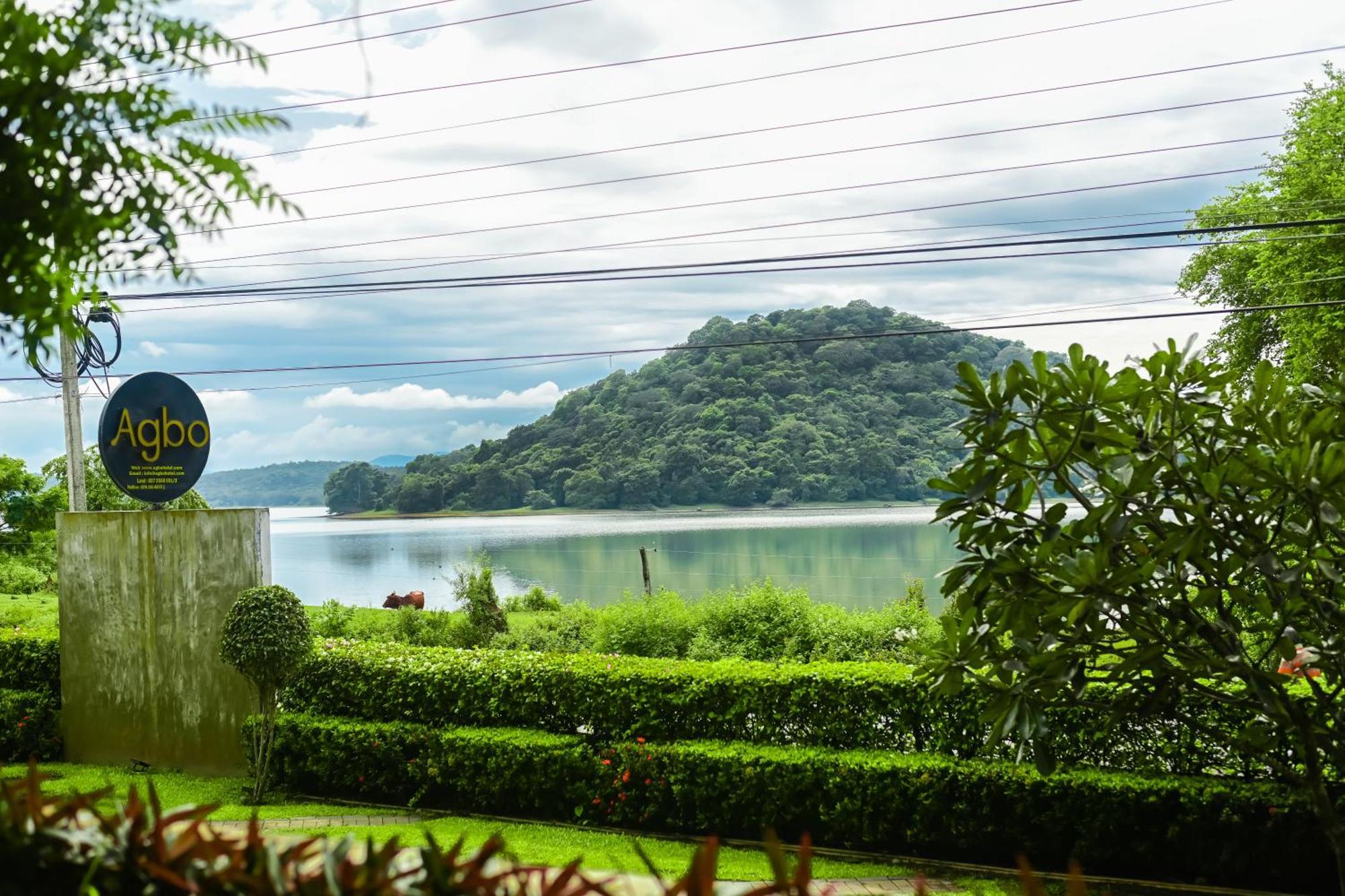 Agbo Hotel Polonnaruwa Exteriör bild