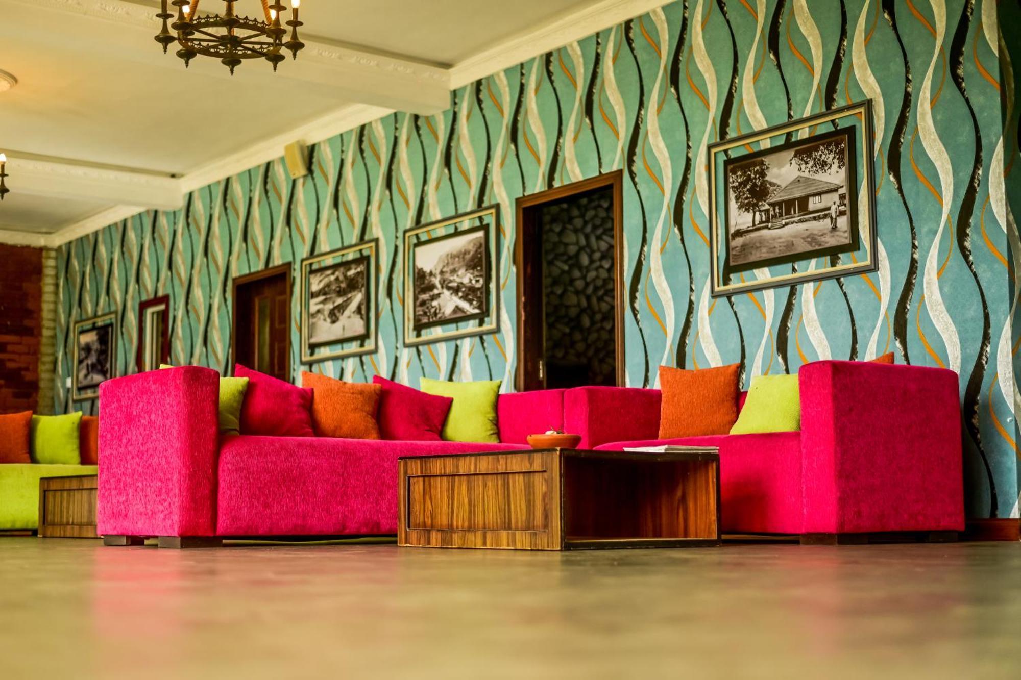 Agbo Hotel Polonnaruwa Exteriör bild