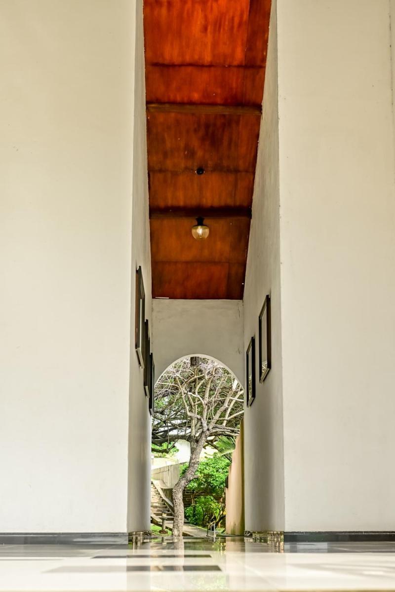 Agbo Hotel Polonnaruwa Exteriör bild