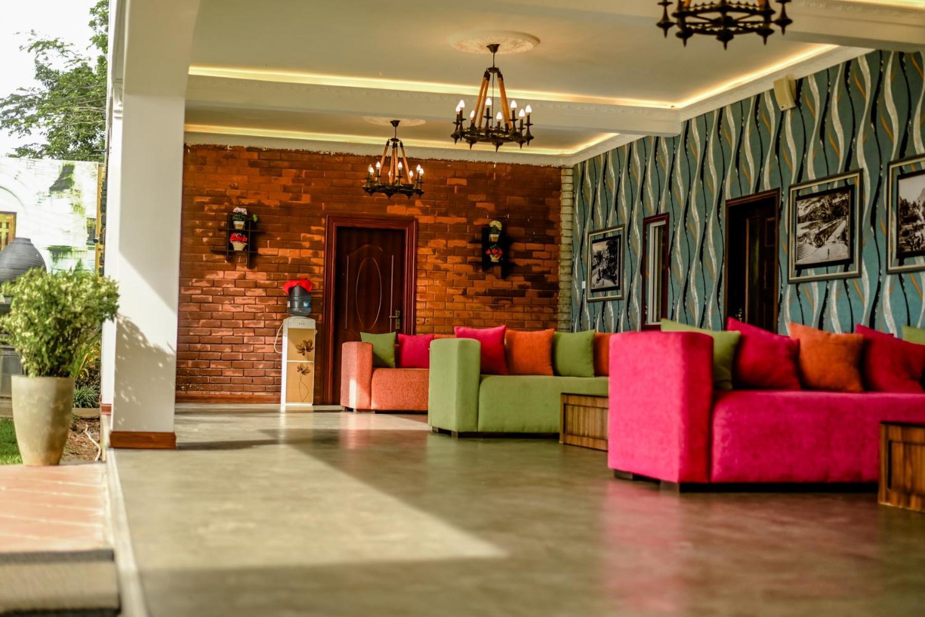Agbo Hotel Polonnaruwa Exteriör bild